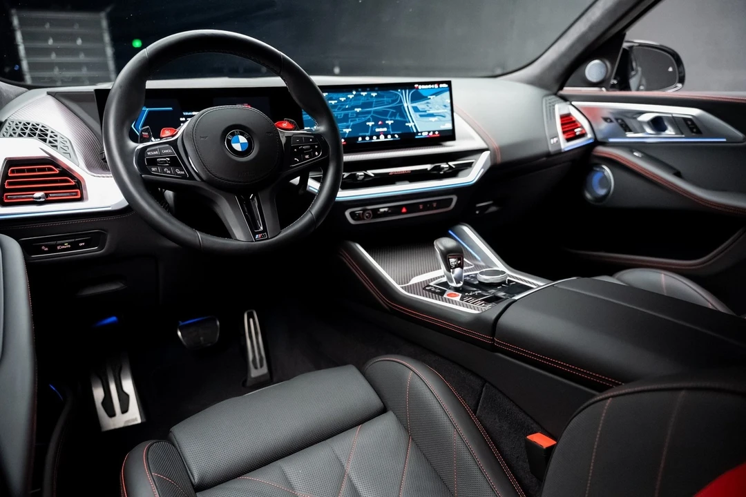 2024 BMW XM - Image 2 of 21