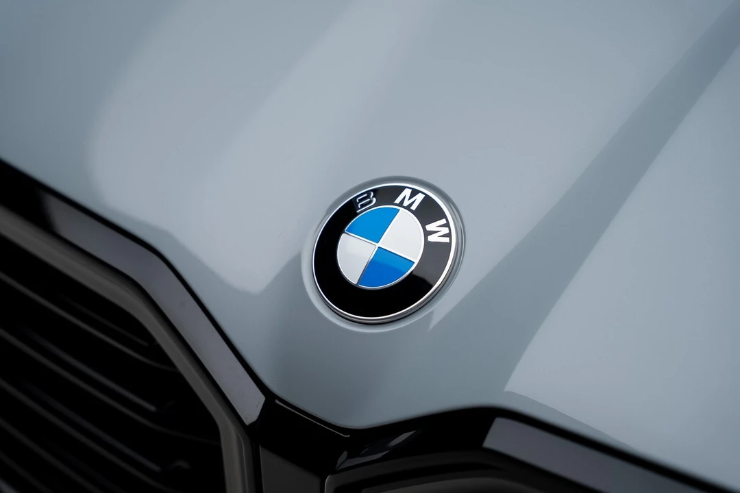 2024 BMW XM - Image 12 of 12