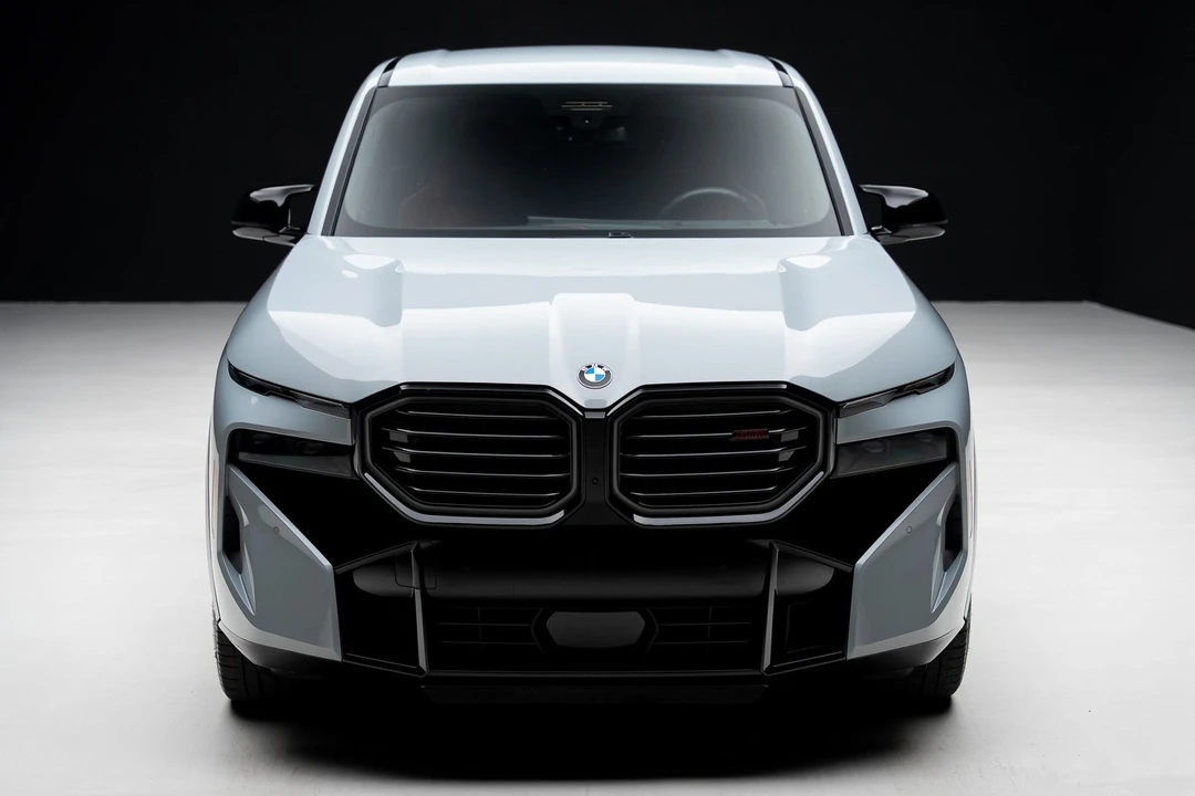 2024 BMW XM - Image 5 of 21