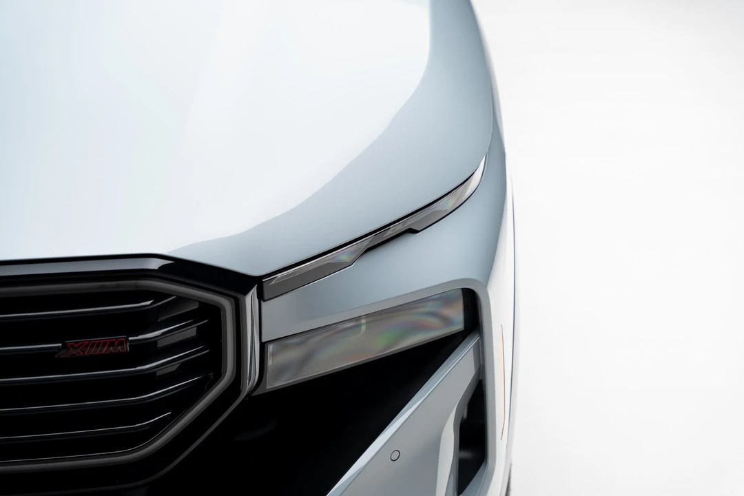 2024 BMW XM - Image 10 of 12
