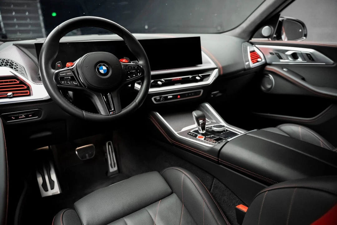 2024 BMW XM - Image 2 of 12