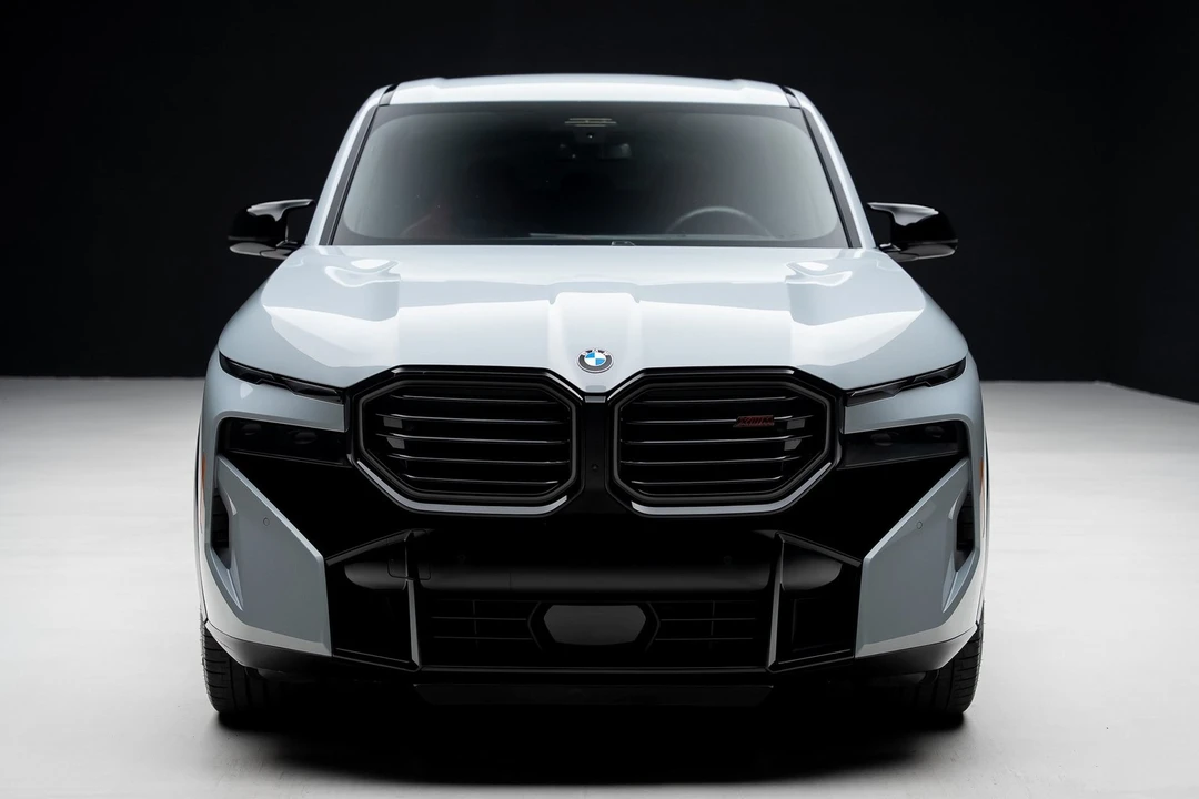 2024 BMW XM - Image 6 of 12