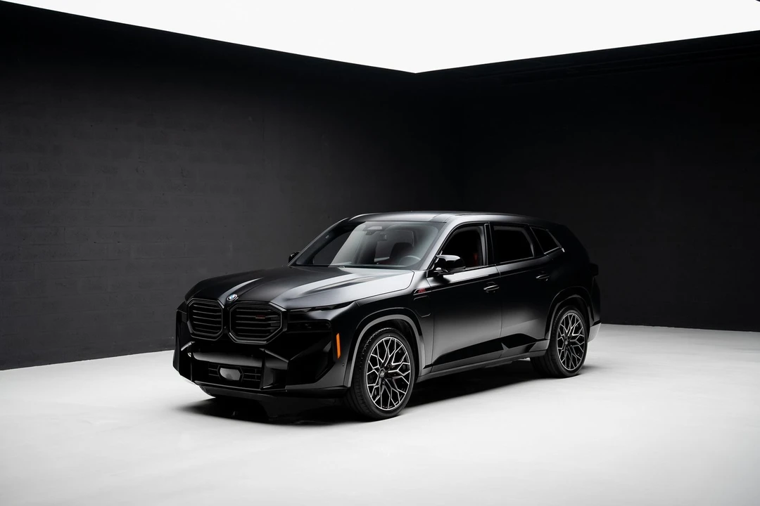2024 BMW XM - Image 4 of 12