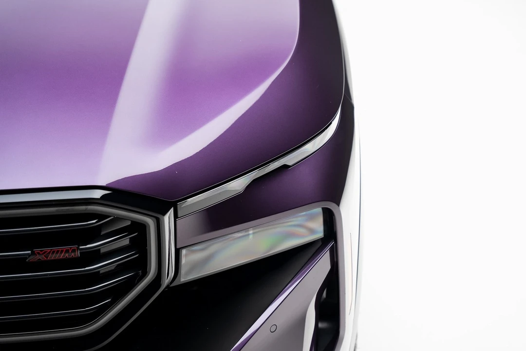 2024 BMW XM - Image 10 of 21