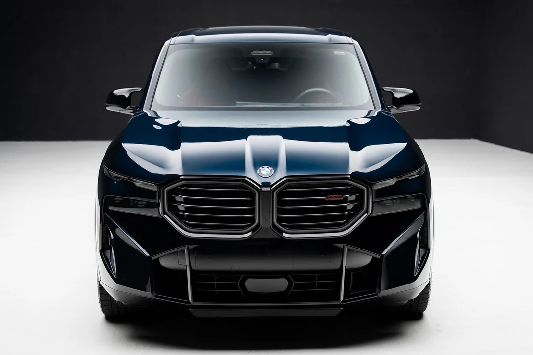 2024 BMW XM - Image 5 of 12