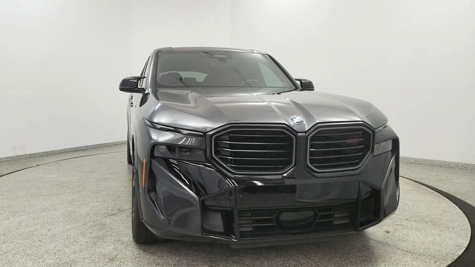 2024 BMW XM - Image 8 of 8