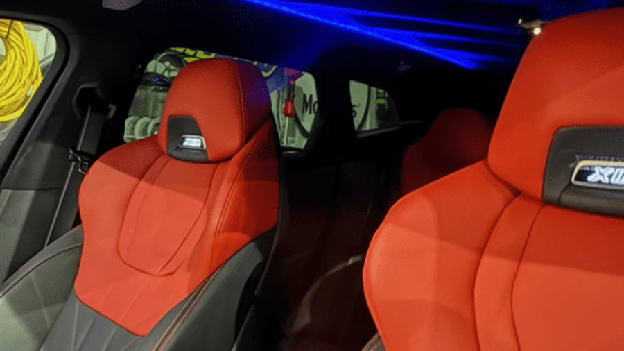 2024 BMW XM - Image 9 of 9