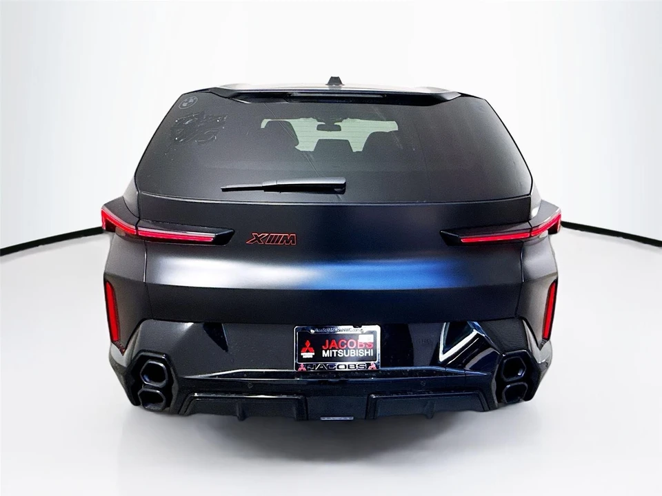 2024 BMW XM - Image 9 of 18
