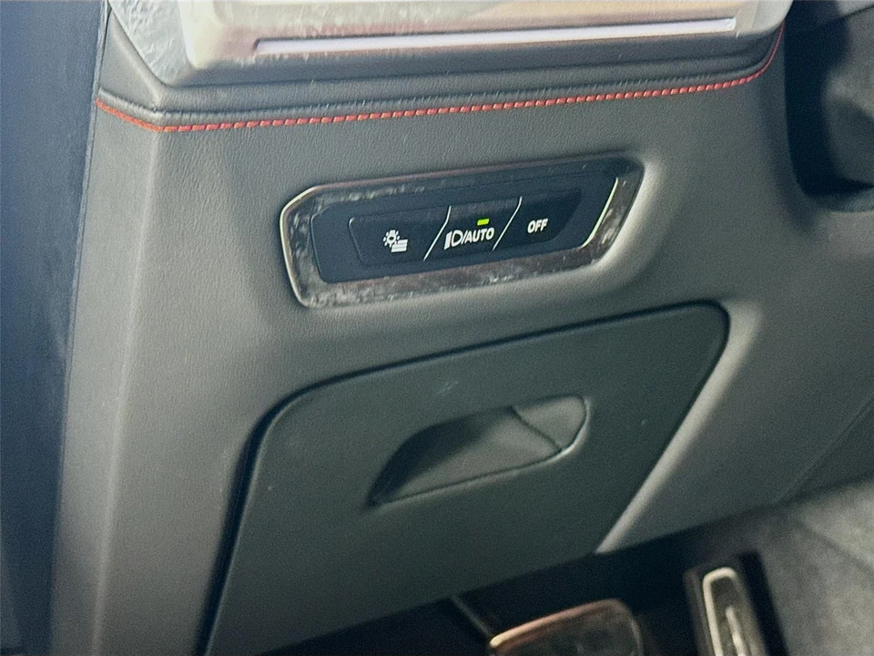 2024 BMW XM - Image 5 of 18