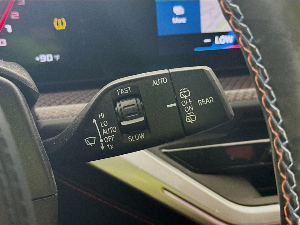 2024 BMW XM - Image 4 of 18