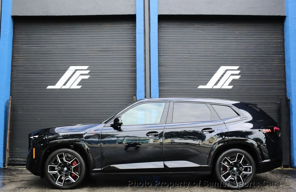 2024 BMW XM - Image 2 of 12