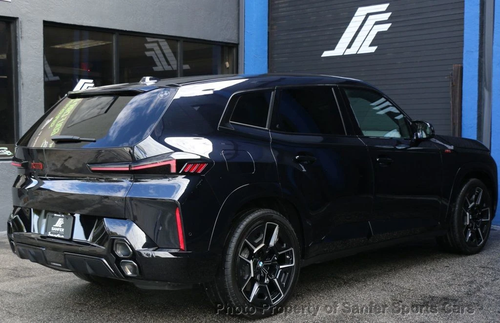 2024 BMW XM - Image 6 of 12