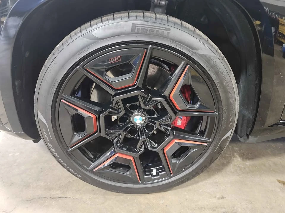 2024 BMW XM - Image 3 of 16
