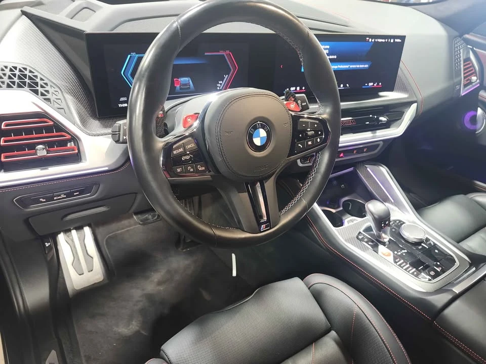 2024 BMW XM - Image 12 of 16
