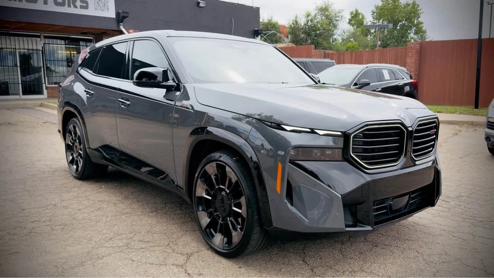 2024 BMW XM - Image 7 of 19