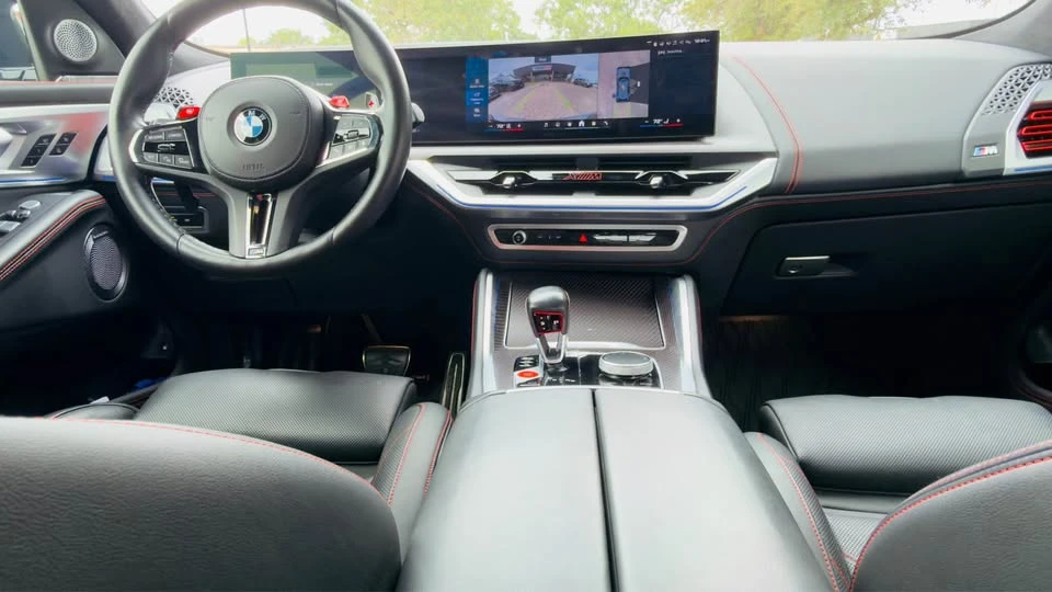 2024 BMW XM - Image 15 of 19