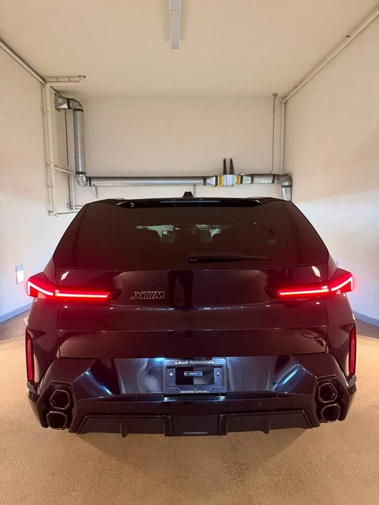 2024 BMW XM - Image 3 of 13