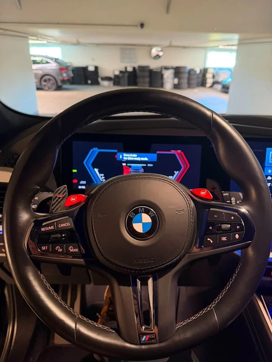 2024 BMW XM - Image 7 of 13