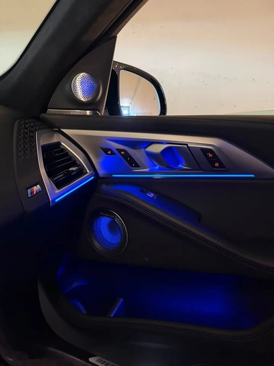 2024 BMW XM - Image 11 of 13