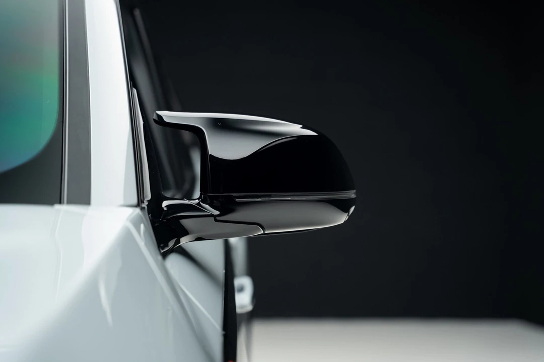 2024 BMW XM - Image 15 of 21