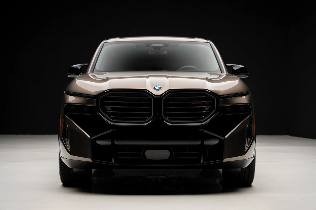 2024 BMW XM - Image 5 of 12