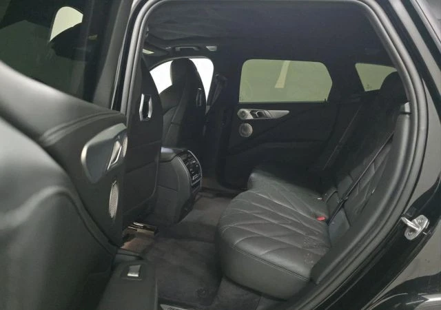 2024 BMW XM - Image 5 of 7