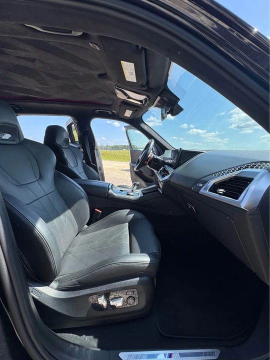 2024 BMW XM - Image 10 of 10