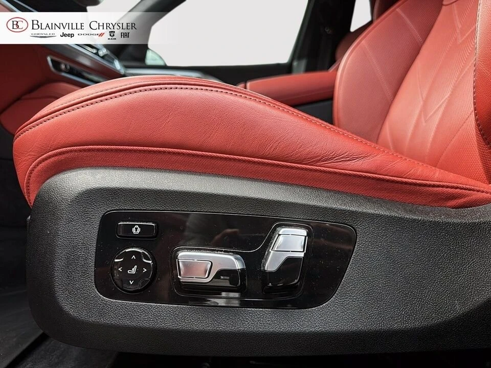 2024 BMW XM - Image 13 of 20