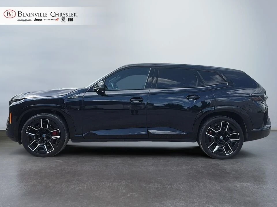 2024 BMW XM - Image 3 of 20