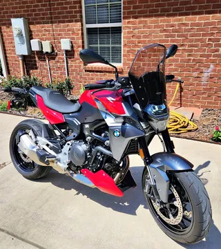 2024 BMW F900R
