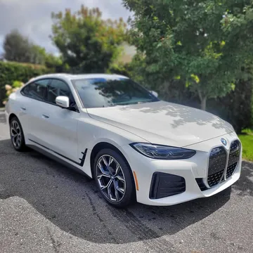 2024 BMW i4 40