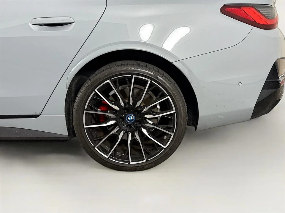 2024 BMW G26 i4 M50 - Image 13 of 14