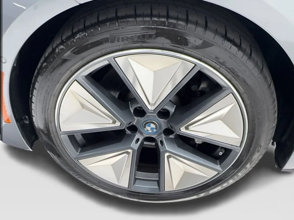 2024 BMW G26 i4 - Image 13 of 20