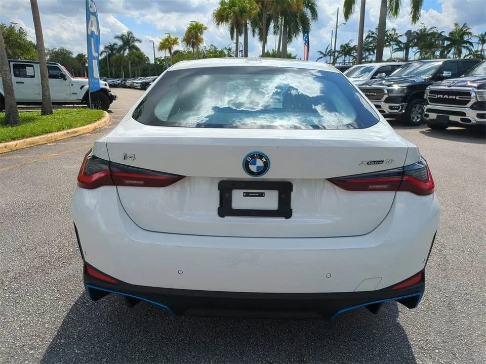 2024 BMW G26 i4 - Image 3 of 4