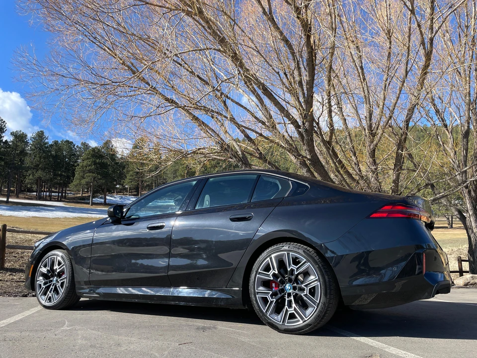 2024 BMW G60 i5 M60 Sedan - Image 23 of 31