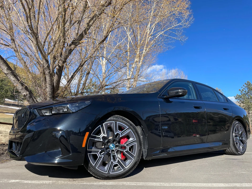 2024 BMW G60 i5 M60 Sedan - Image 14 of 31