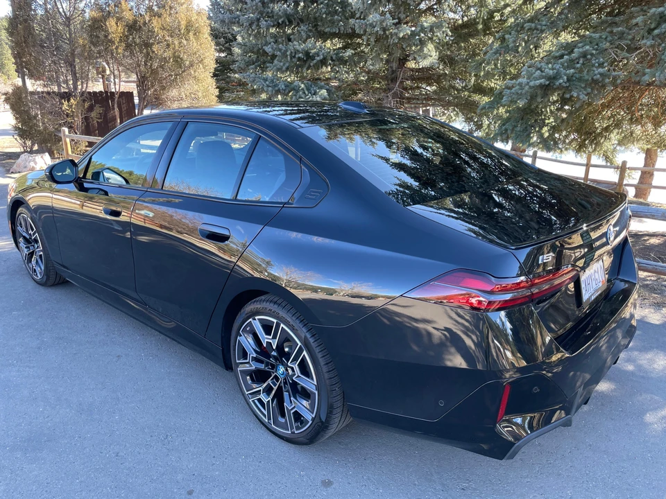 2024 BMW G60 i5 M60 Sedan - Image 26 of 31