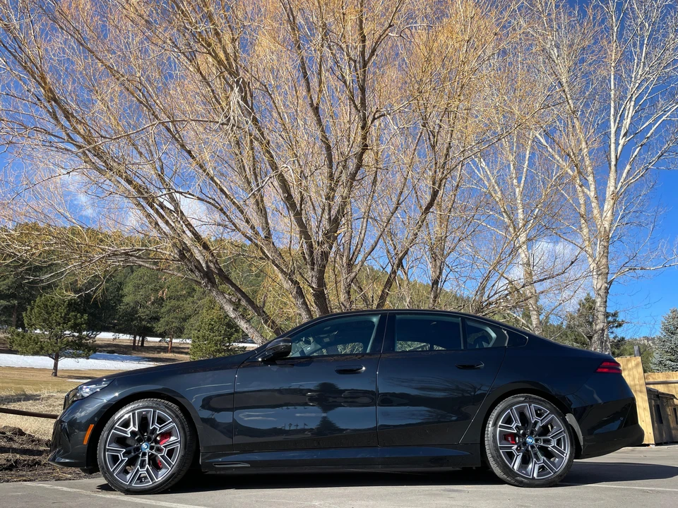 2024 BMW G60 i5 M60 Sedan - Image 21 of 31