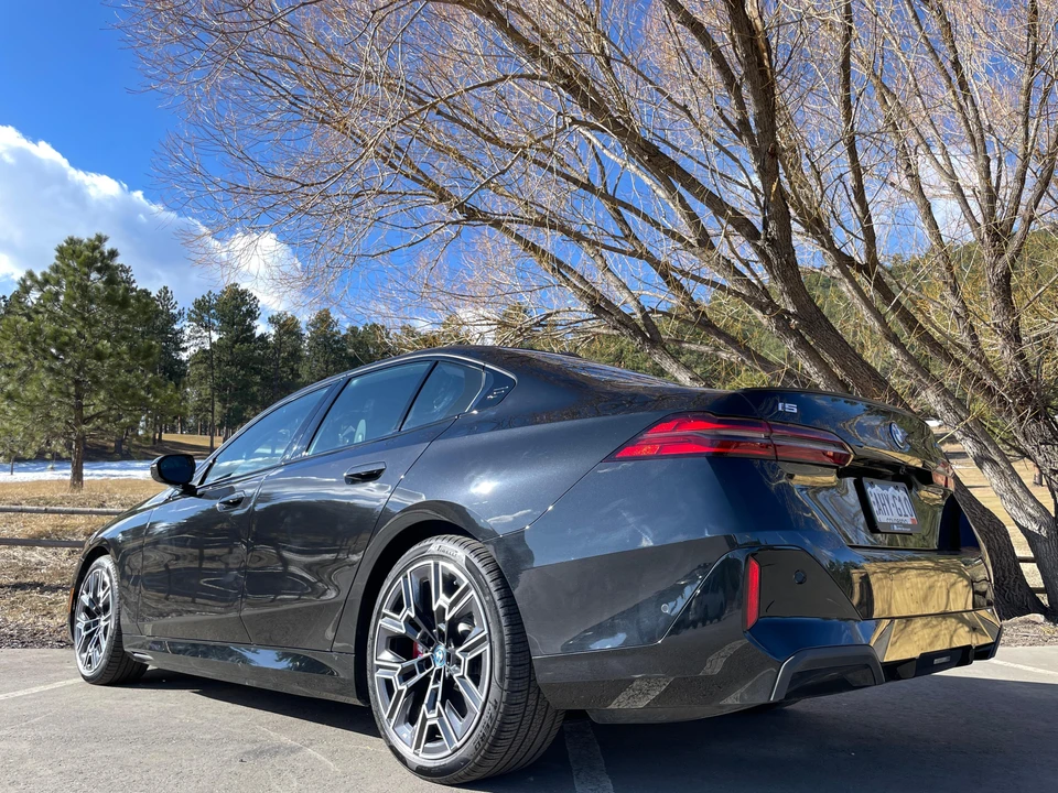 2024 BMW G60 i5 M60 Sedan - Image 27 of 31