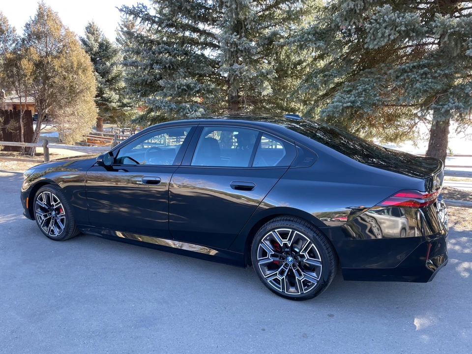 2024 BMW G60 i5 M60 Sedan - Image 24 of 31
