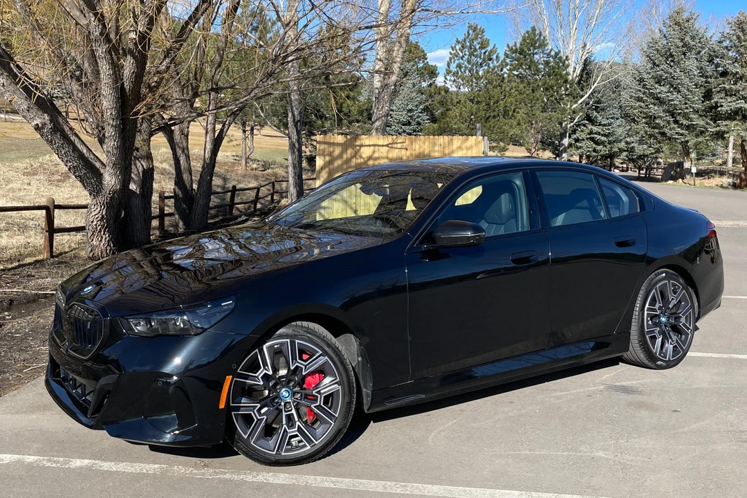 2024 BMW G60 i5 M60 Sedan - Image 15 of 31