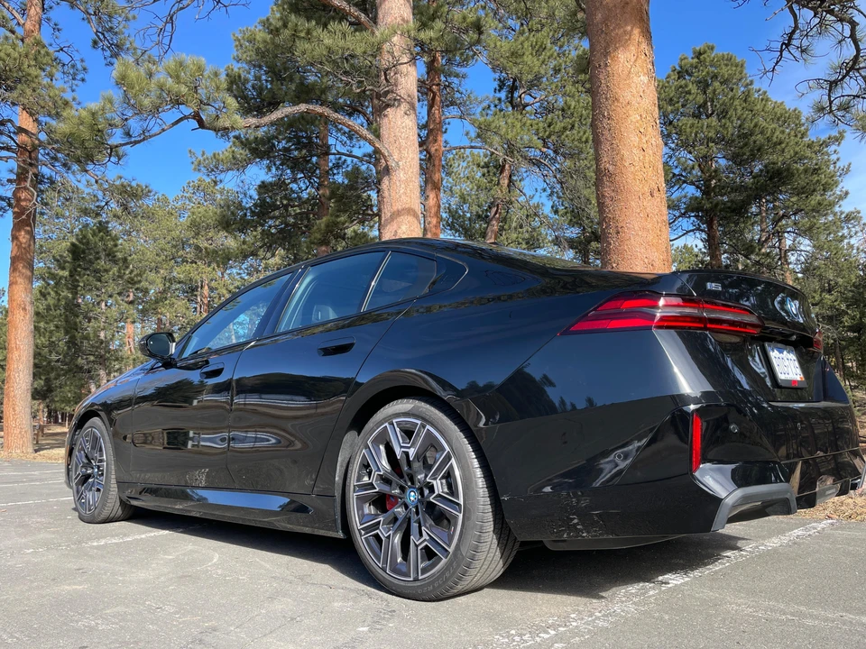 2024 BMW G60 i5 M60 Sedan - Image 25 of 31