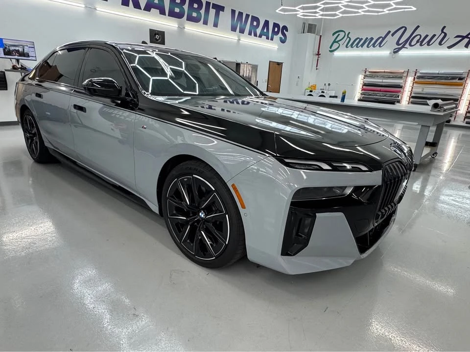 2024 BMW G70 7 Series - Image 2 of 2