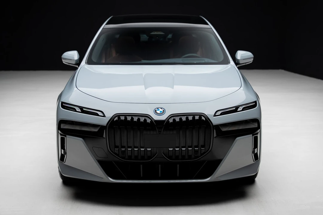 2024 BMW G70 7 Series - Image 6 of 21