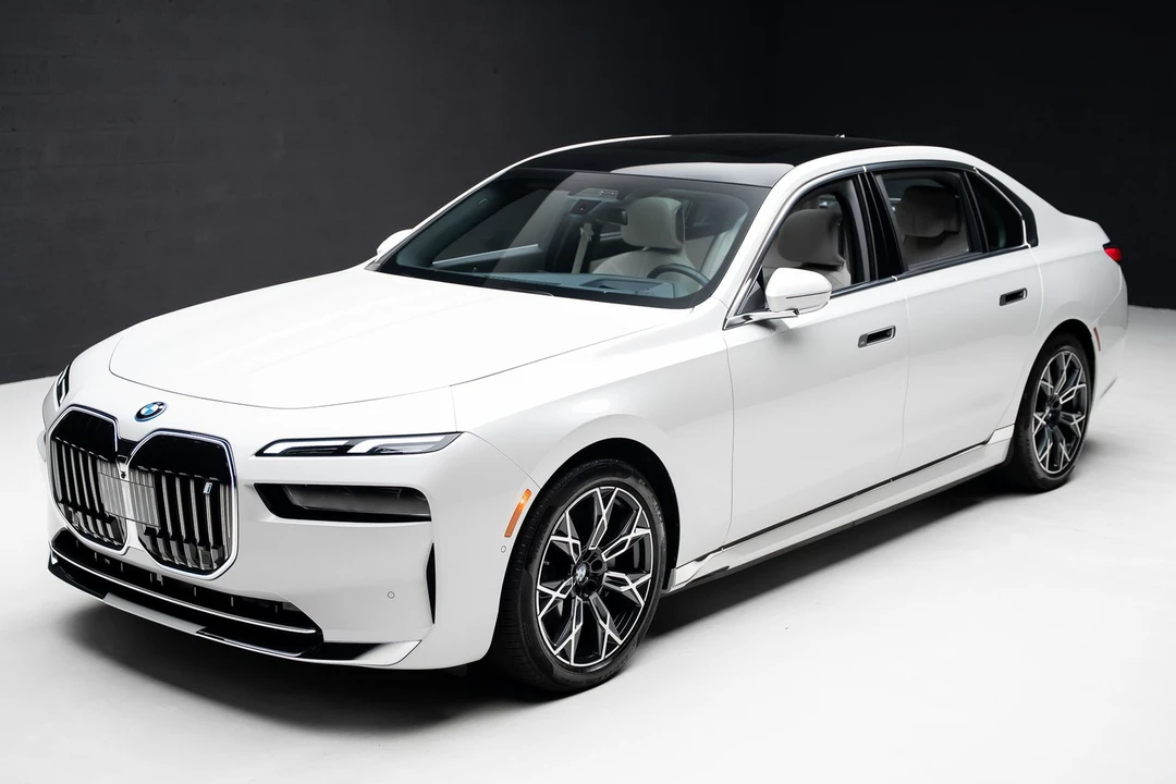 2024 BMW G70 7 Series - Image 5 of 21