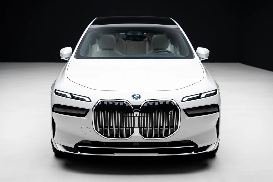 2024 BMW G70 7 Series - Image 6 of 21