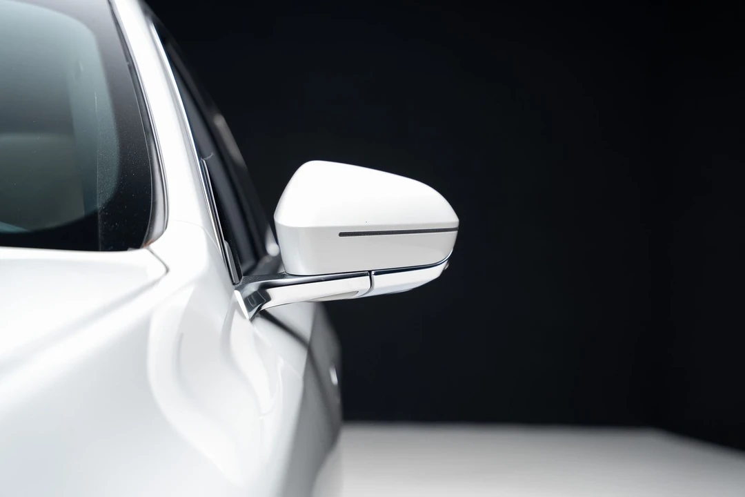2024 BMW G70 7 Series - Image 16 of 21