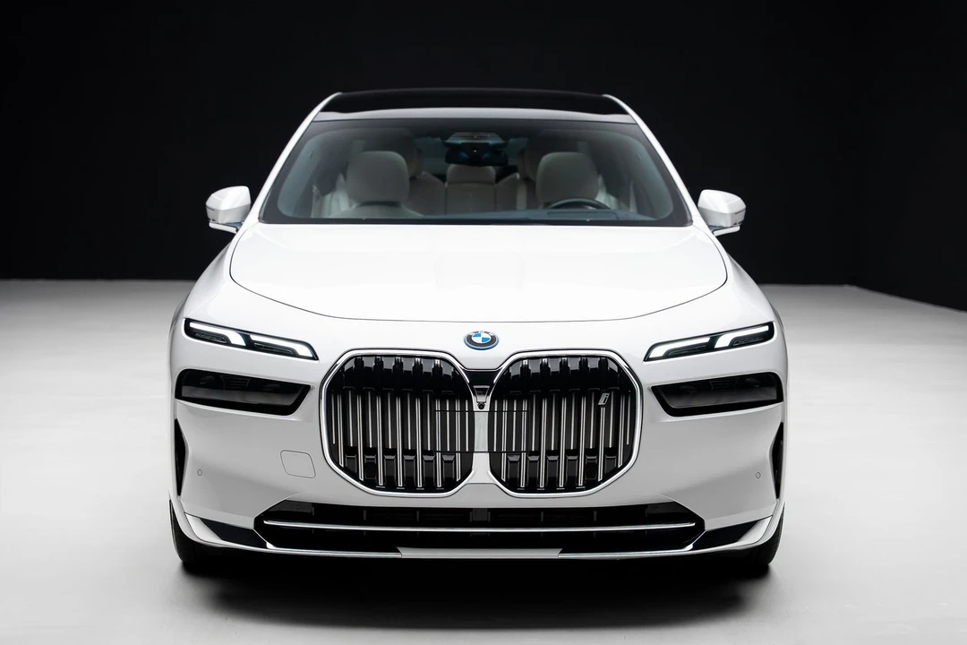 2024 BMW G70 7 Series - Image 7 of 21