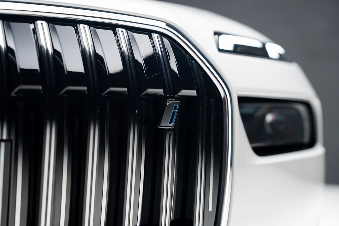 2024 BMW G70 7 Series - Image 14 of 21