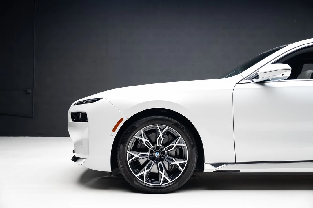 2024 BMW G70 7 Series - Image 19 of 21